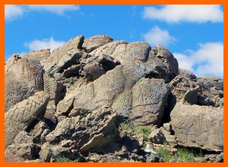 1. El contexto arqueológico: ¿quiénes crearon estos petroglifos?