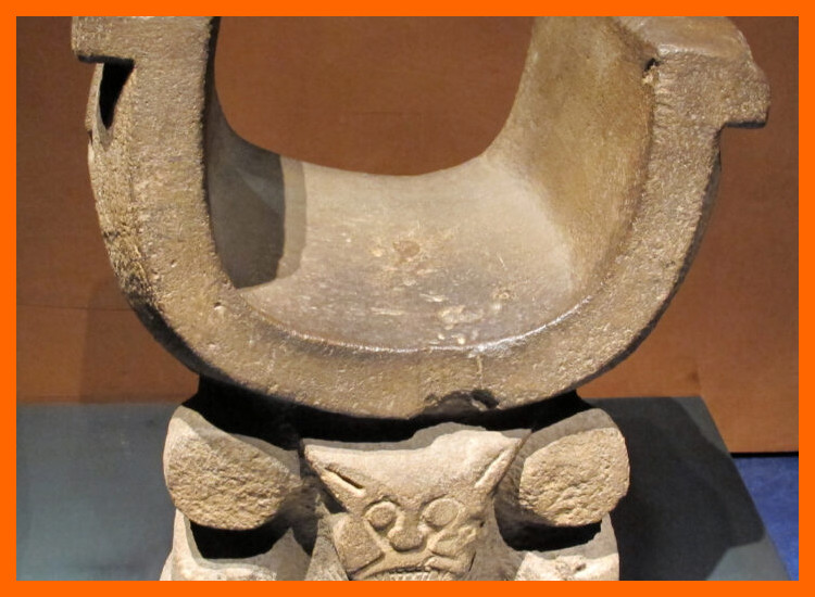 ¿Qué representan las urnas funerarias de la cultura Manteña?
